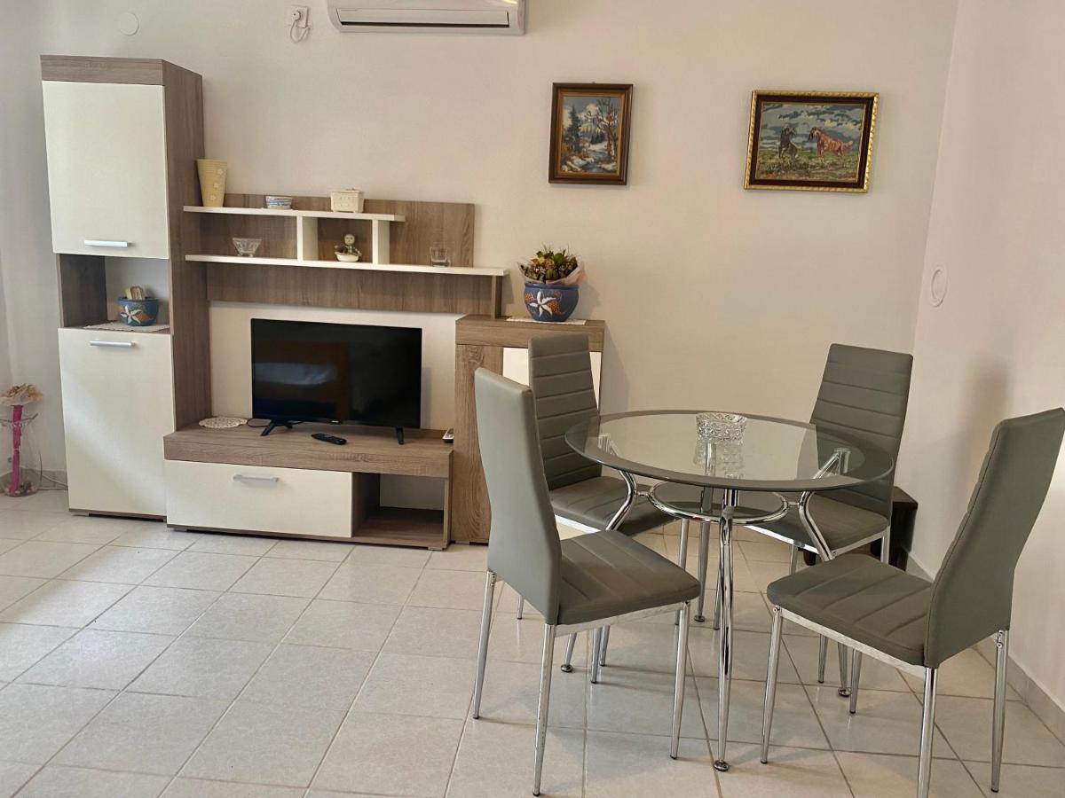 Apartman Mira Opatija Buitenkant foto