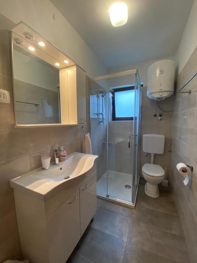 Apartman Mira Opatija Buitenkant foto